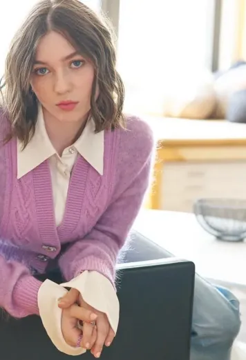 Alexa Swinton