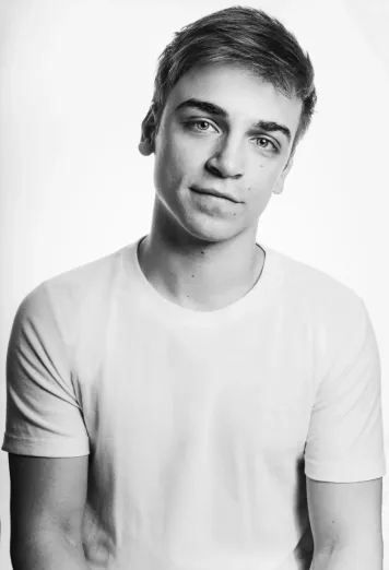 Sean Grandillo