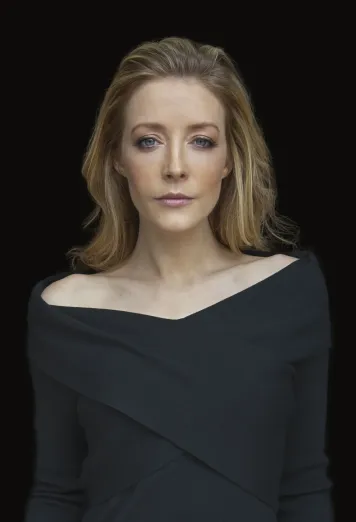 Jennifer Finnigan