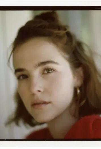 Zoey Deutch