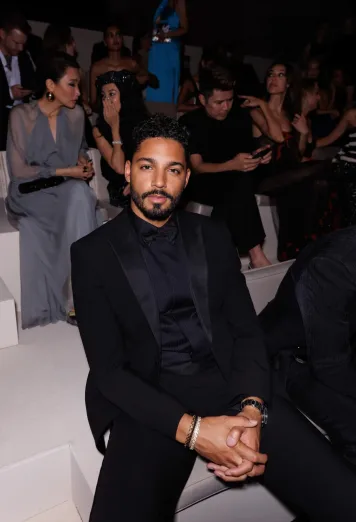 Michael Evans Behling