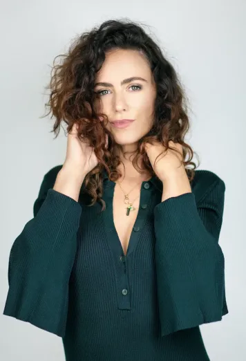 Amy Manson