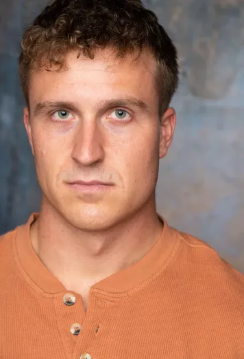 Alex Mills