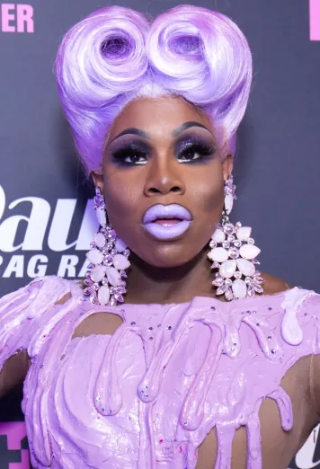 Monét X Change