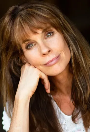 Alexandra Paul