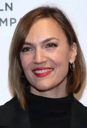 Lesley Fera