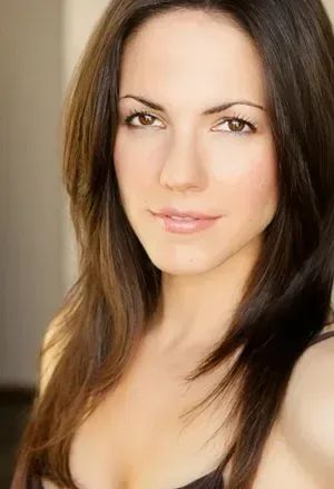 Anna Silk