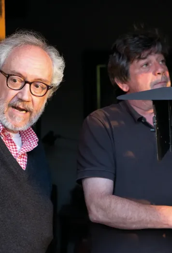 Emilio Martínez Lázaro